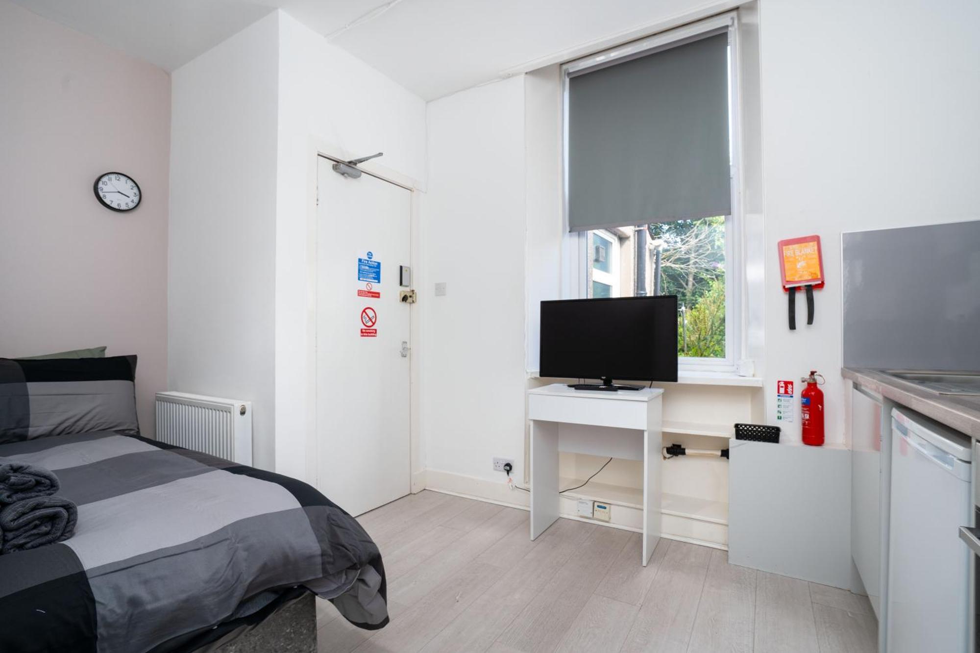 Cosy Fully Equipped Studio 4, Close To University Appartement Aberdeen Buitenkant foto